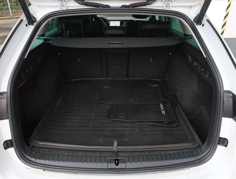 Škoda Octavia (2021) Style 2.0 TDI - fotka 14 z 23