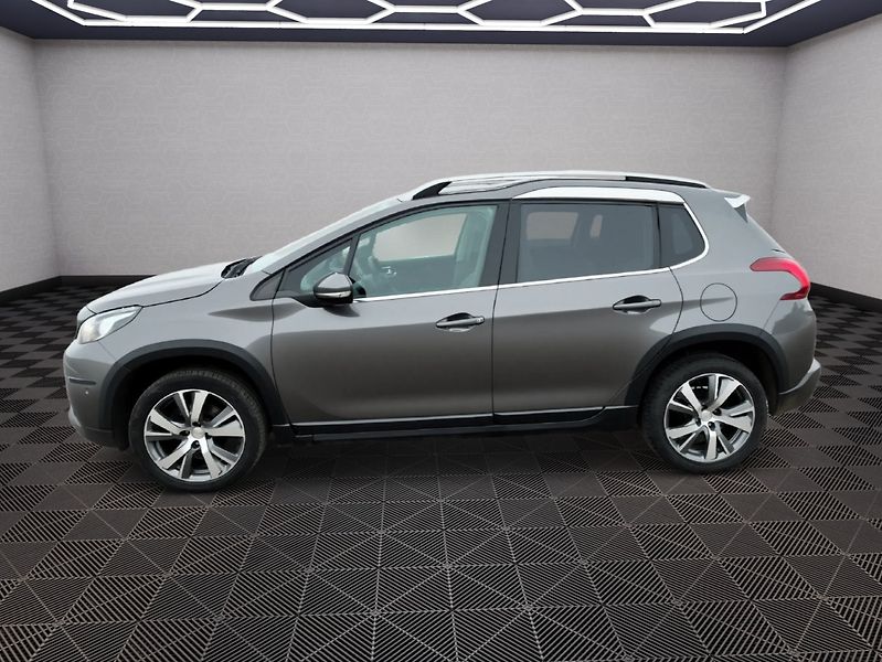 Peugeot 2008 (2016) 1.2 96kw Allure - fotka 4 z 25