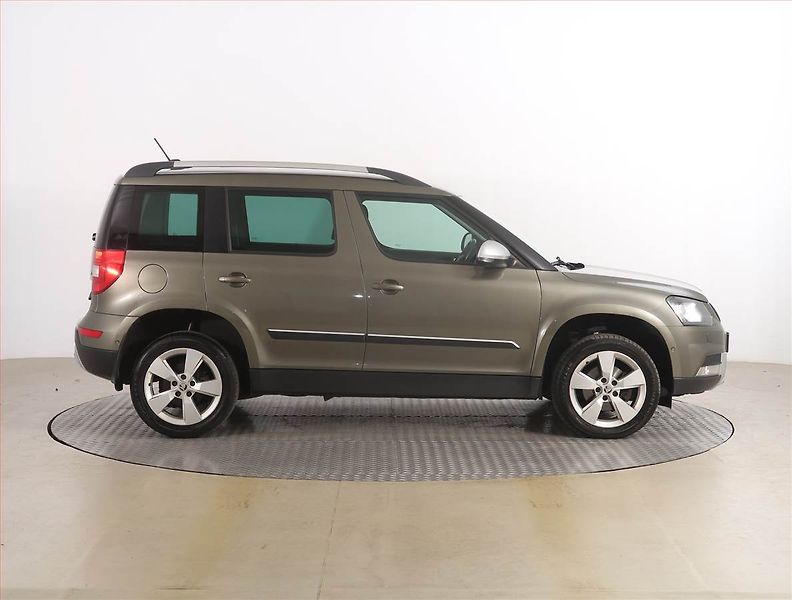 Škoda Yeti (2016) Outdoor 2.0 TDI, 4X4 - fotka 6 z 18