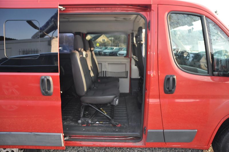 Peugeot Boxer 2.2HDi 96kW BUS 8.míst  - fotka 14 z 18