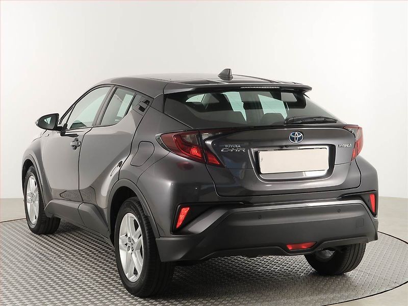 Toyota C-HR (2021) 1.8 Hybrid - fotka 4 z 18