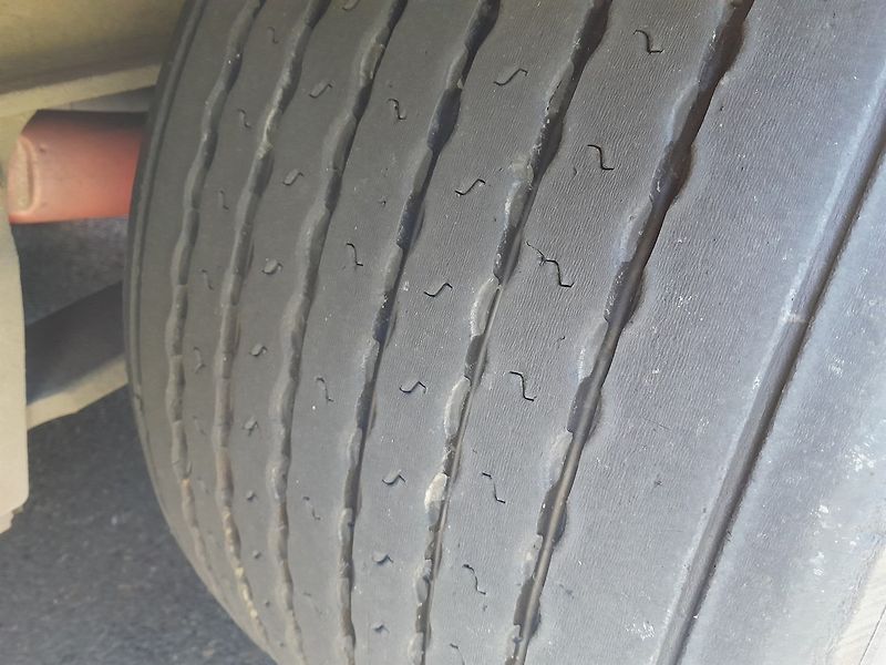 Schmitz SPL 24/L - 13,62 E B - fotka 27 z 29