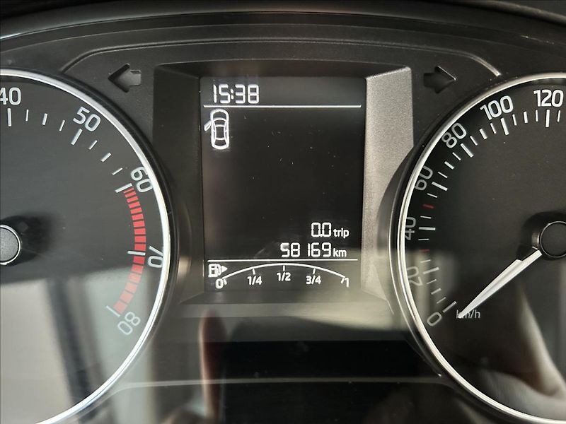 Škoda Fabia 1,0   MPI 55kW,SERVISKA,DPH - fotka 11 z 17