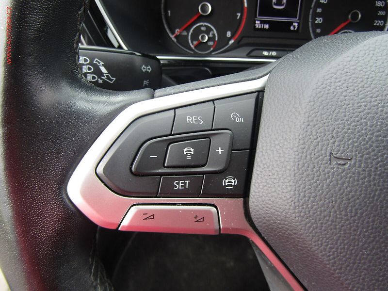Volkswagen T-Cross (2020) 1.0 TSi, Style, LED, navi - fotka 13 z 19