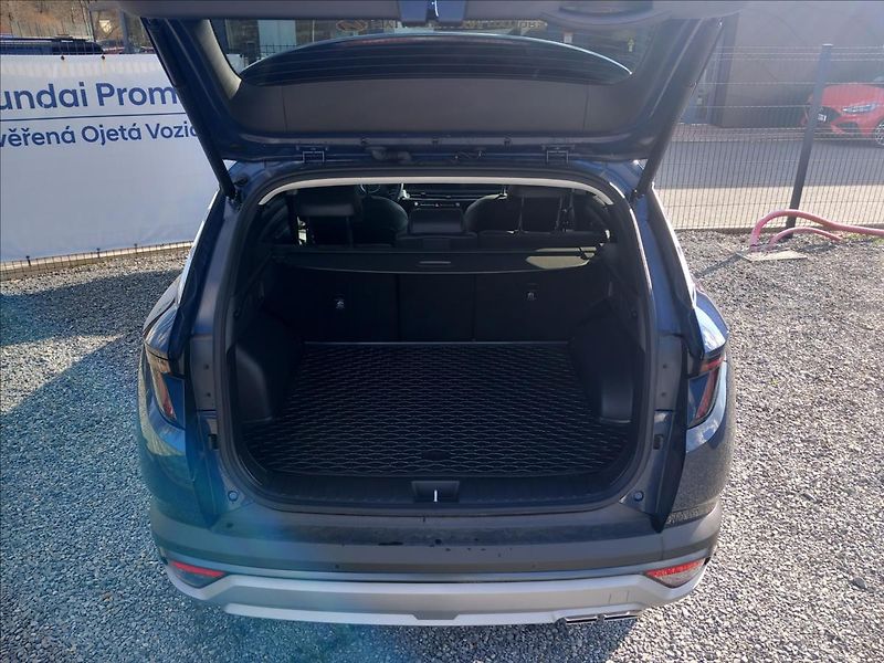 Hyundai Tucson 1,6 T-GDI 4WD DCT PREMIUM - fotka 20 z 21