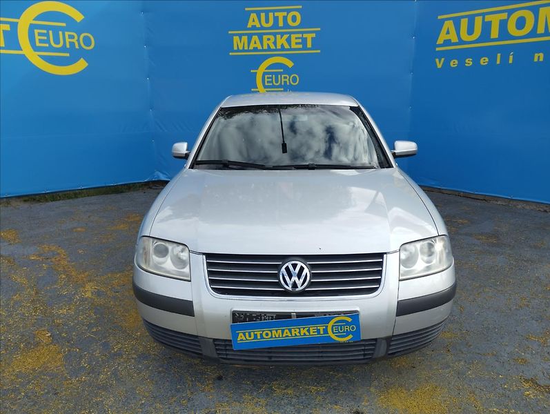 Volkswagen Passat 2,0 85KW - fotka 2 z 20