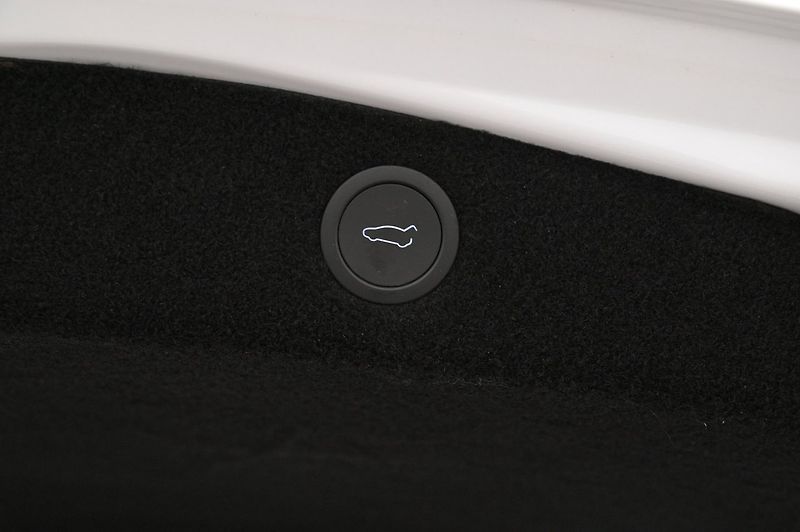 Tesla Model 3 Long Range AWD Highland - fotka 22 z 23