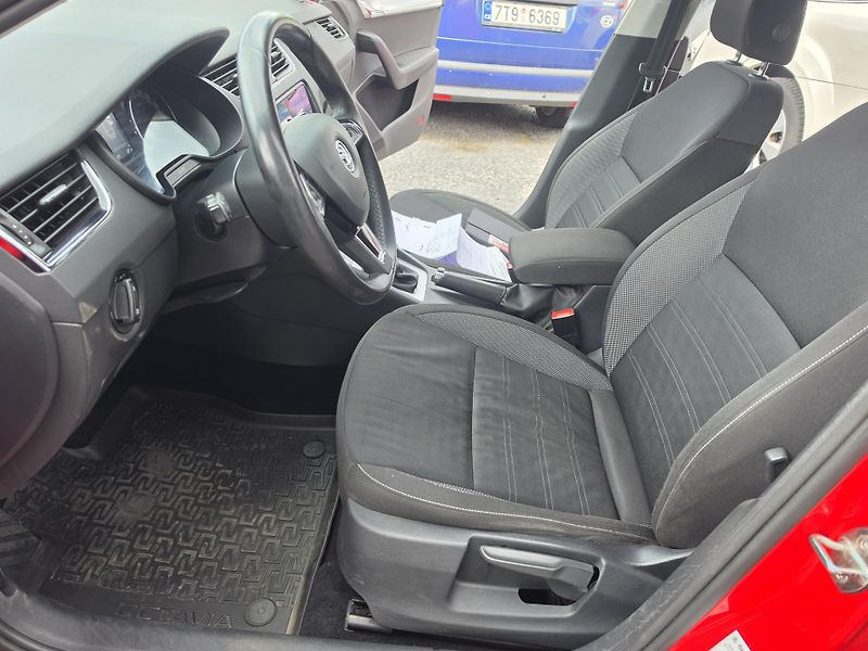 Škoda Octavia III.1.6 TDI tz - fotka 9 z 22