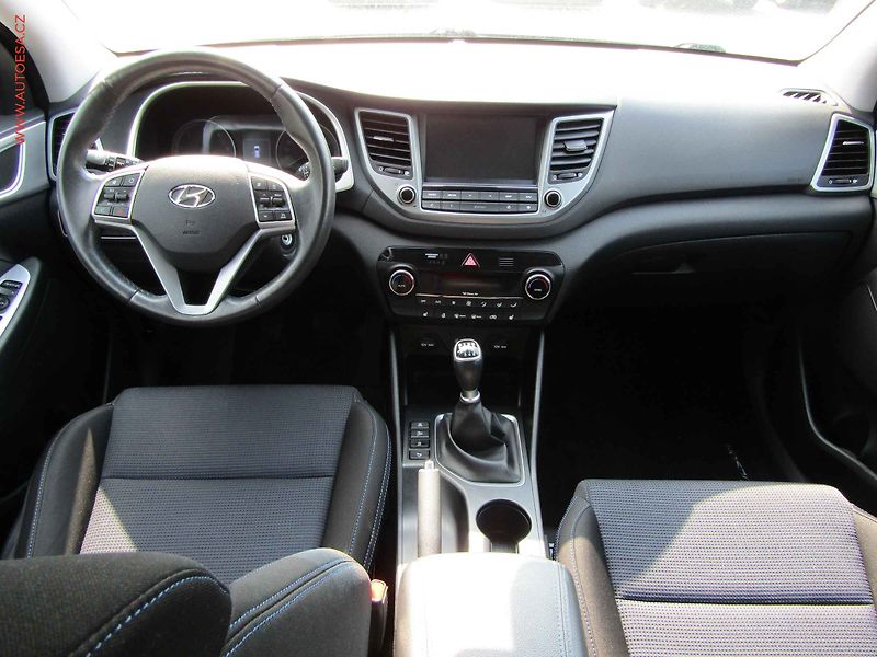 Hyundai Tucson (2017) 1.7TGDi, 2.maj,ČR, AC, temp - fotka 8 z 15