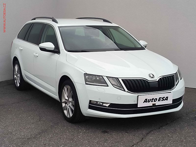 Škoda Octavia (2018) 1.4 TSi, Style, LED, +kola - fotografie inzerátu