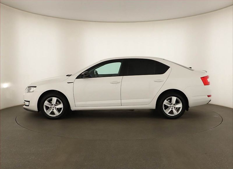 Škoda Octavia (2014) 1.6 TDI, Automat, Navi - fotka 3 z 15