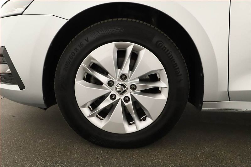 Škoda Octavia (2022) Ambition 2.0 TDI, ČR,1.maj - fotka 12 z 17
