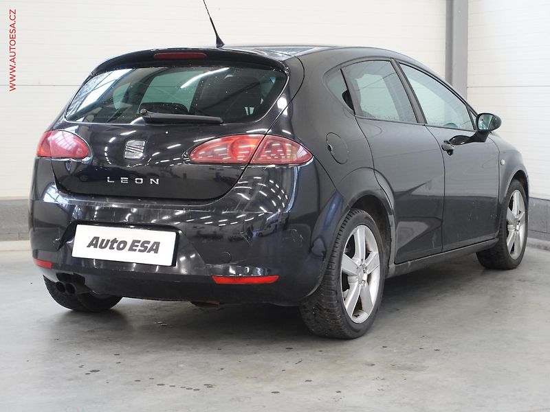 Seat Leon (2007) 2.0 TDi, Stylance - fotka 4 z 20