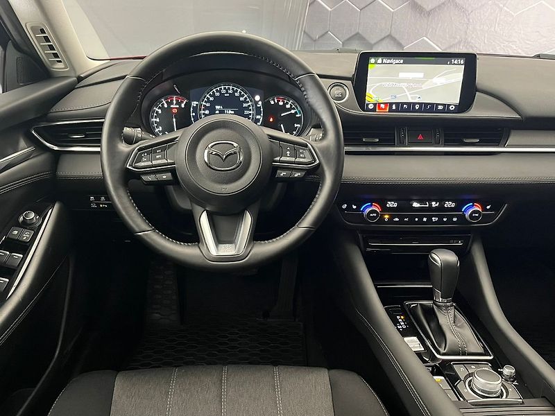 Mazda 6 SKYACTIV-G 194 Sports-Line - fotka 9 z 45