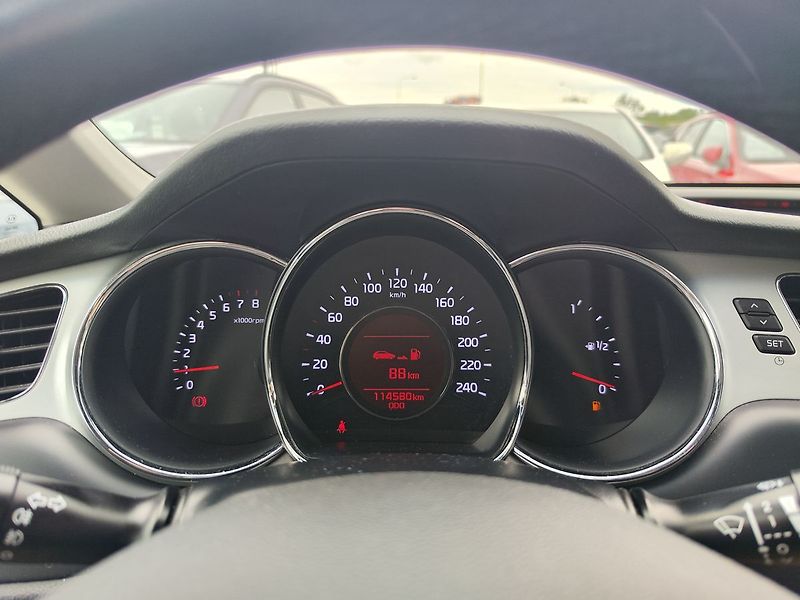 Kia Ceed 1.4 CVVT/73kW servisováno - fotka 14 z 28
