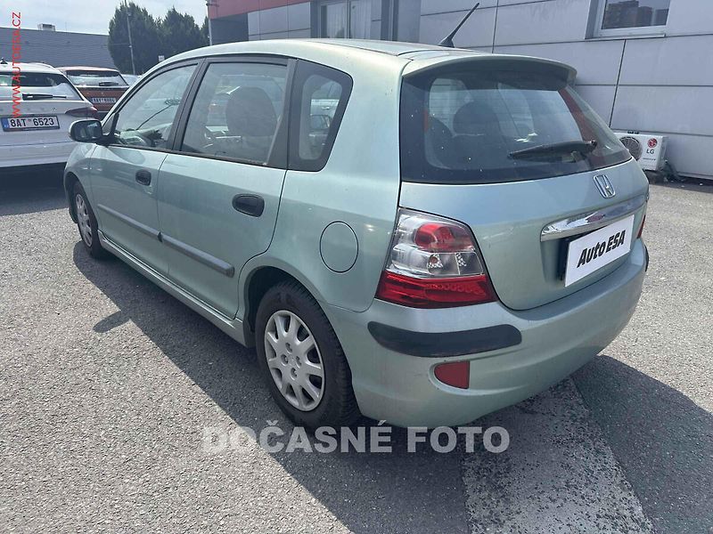 Honda Civic (2004) 1.4i - fotka 2 z 3