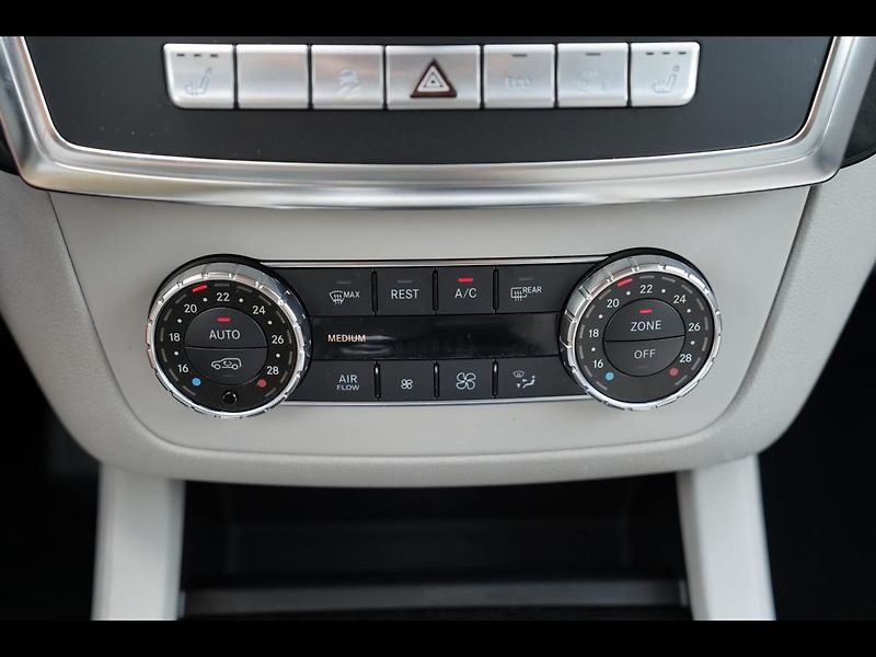 Mercedes-Benz GL 350d, 4Matic, AMG, 7míst, - fotka 45 z 50