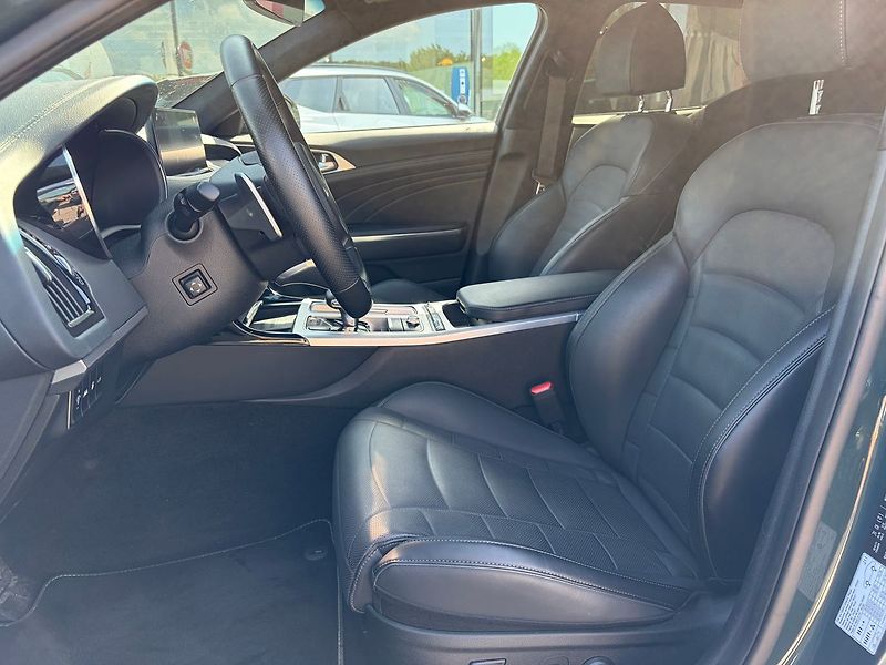 Kia Stinger 3.3 V6 T-GDI 4WD GT - fotka 5 z 8