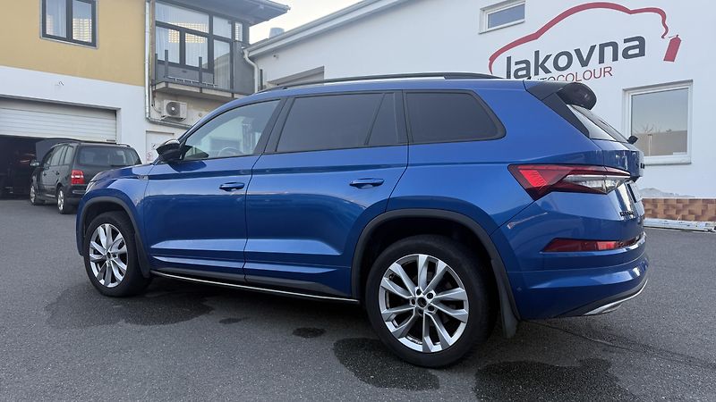 Škoda Kodiaq (2023) 2.0 TDI SPORTLINE 4X4 78TIS KM - fotka 10 z 22