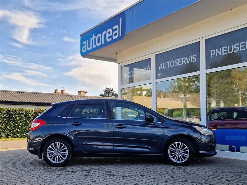Citroën C4 1,4 i AC SENZORY+SADA ZIM.KOL - fotka 6 z 30