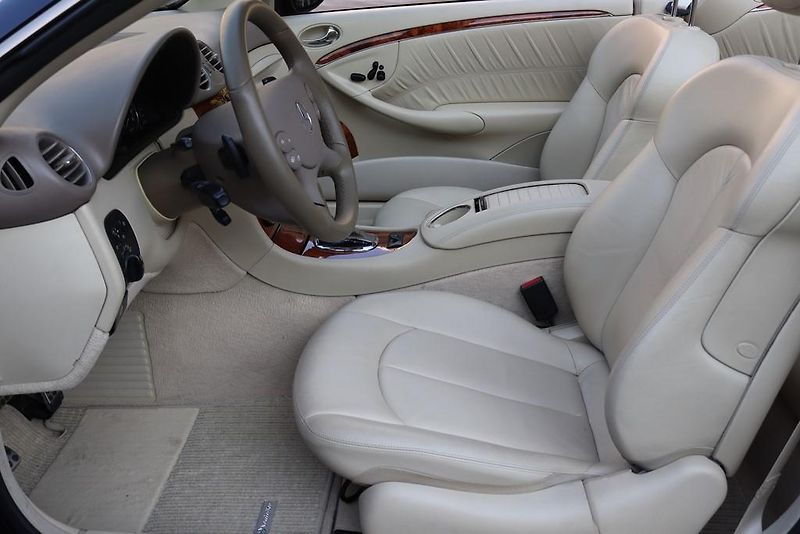 Mercedes-Benz CLK 550 AMG CABRIO 285kW - fotka 23 z 50