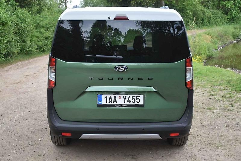 Auto je přímo stvořené k rodinným výletům