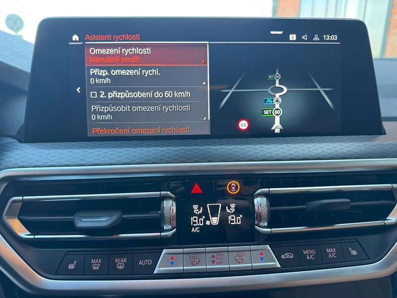 BMW X3 (2024) xDrive20d M paket + tažné - fotka 30 z 34