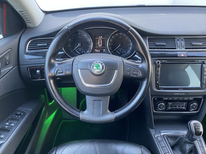 Škoda Superb (2011) 1.4 TSi, Elegance, TZ - fotka 16 z 17