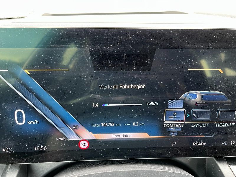BMW i5 I5 Touring 250kw 93,1 SOH - fotka 5 z 8