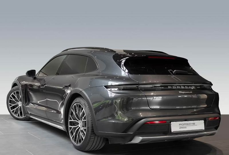 Porsche Taycan 4 Cross Turismo InnoDrive 360 - fotka 4 z 24
