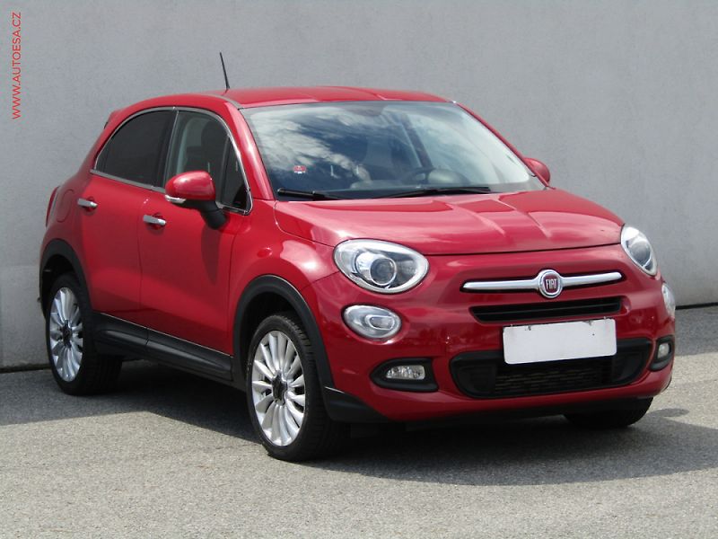 Fiat 500X (2017) 1.4 MultiAir, Lounge, AT - fotka 1 z 3