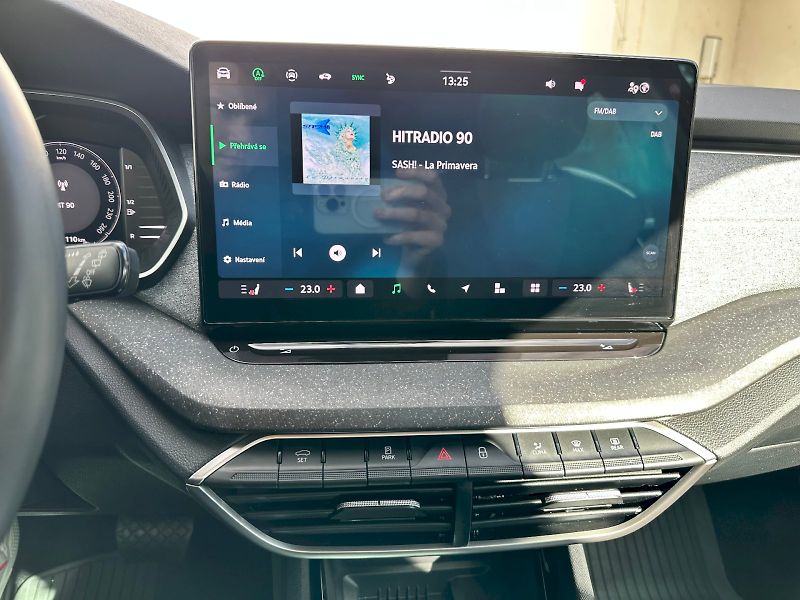 Škoda Octavia (2024) 1.5 TSI 110kW MHEV Selection D - fotka 13 z 23