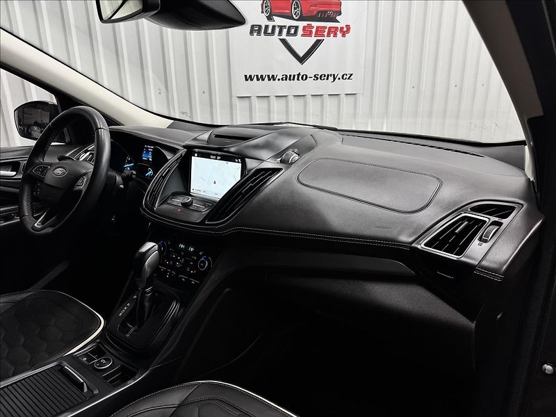 Ford Kuga 1.5EB 129kW AWD VIGNALE 2XALU - fotka 40 z 45