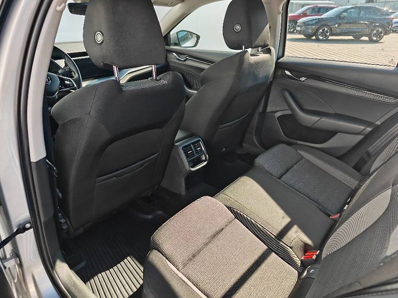 Škoda Octavia Ambition 6MP 2,0TDI - fotka 7 z 21