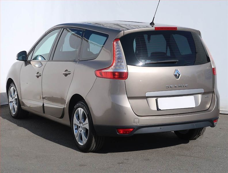 Renault Grand Scénic (2010) 1.9 dCi, ČR,1.maj, po STK - fotka 4 z 18