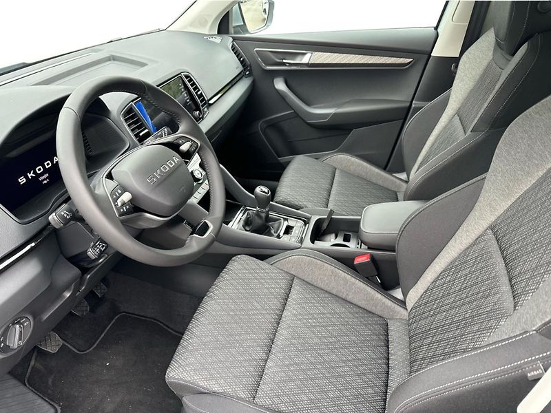 Škoda Karoq Top Selection 1,5 TSI 110 kW 6 - fotka 11 z 21