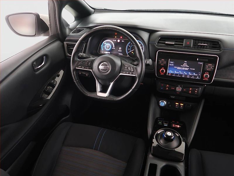 Nissan Leaf (2018) 40 kWh, SoH 87%, Automat - fotka 7 z 21