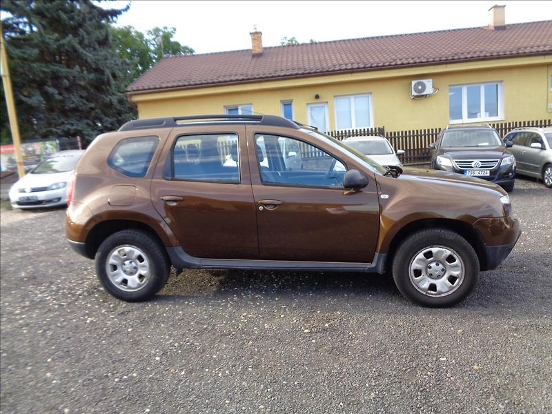 Dacia Duster 1,6 - fotka 10 z 15