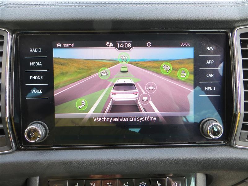 Škoda Kodiaq 2,0 TDI Style DSG 4x4 Tažné ČR - fotka 25 z 33