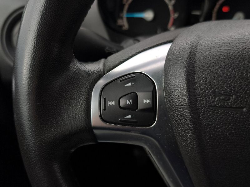 Ford Tourneo Courier (2015) TREND 1.0 EcoBoost 74kW, ČR, S - fotka 11 z 22