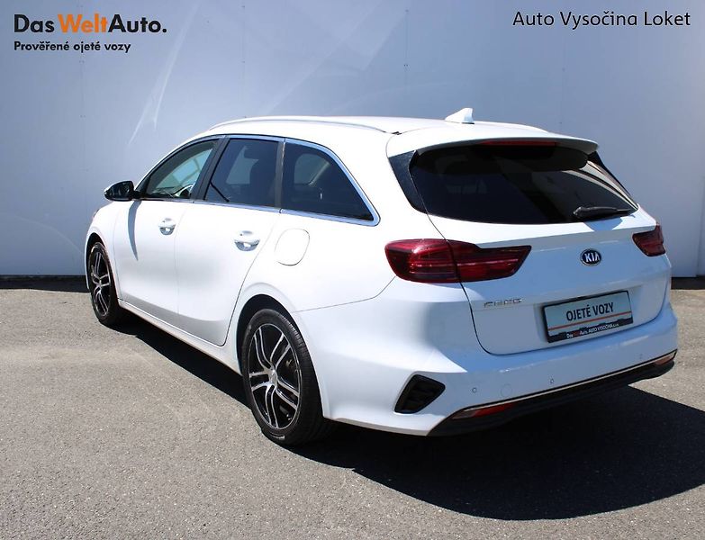 Kia Ceed (2018) 1.4 T-GDI 103kW manuál - fotka 14 z 32