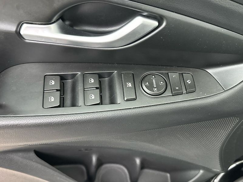 Hyundai i30 Smart DCT - fotka 20 z 26