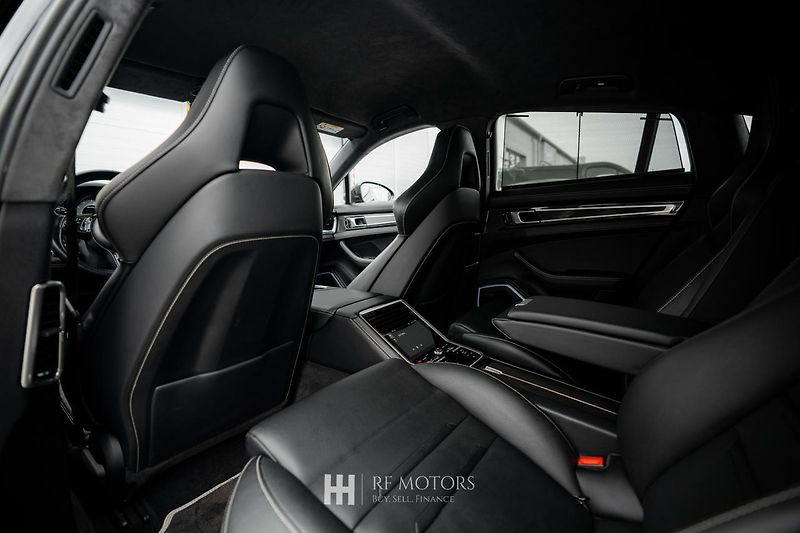 Porsche Panamera (2020) Turbo S E-Hybrid - fotka 28 z 55
