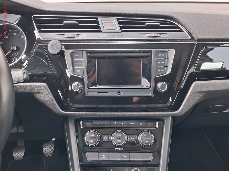 Volkswagen Touran (2016) 1.2 TSi, Comfortline, +kola - fotka 12 z 17