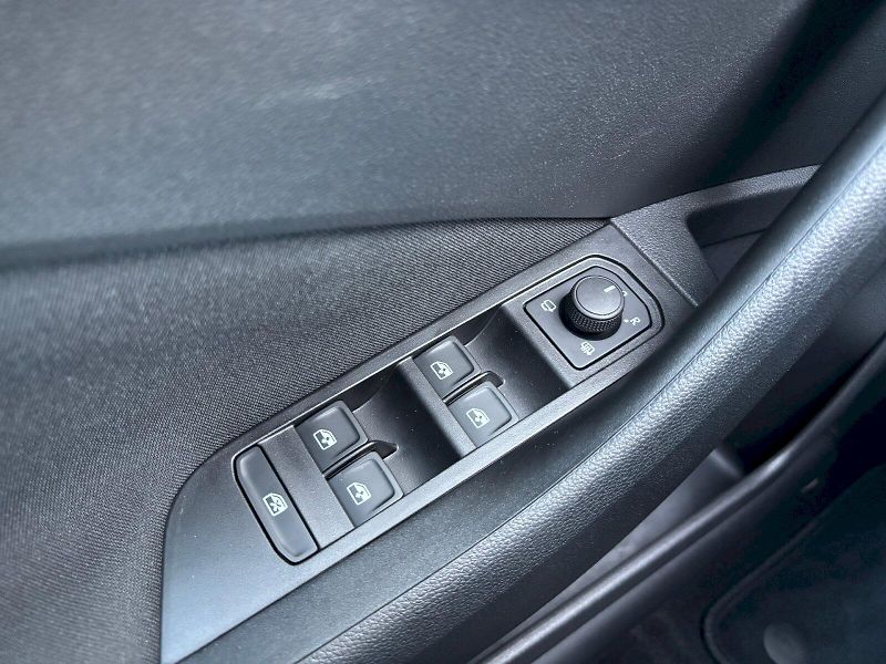 Škoda Kamiq (2025) 1.0 TSI 85kW Selection - fotka 10 z 35