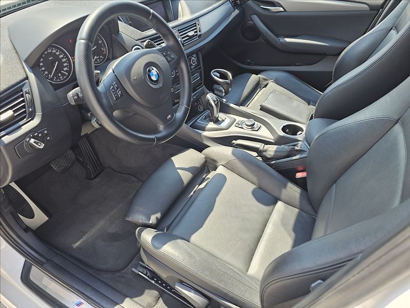 BMW X1 2,0 XDRIVE 28i AUTOMAT TOP - fotka 11 z 46