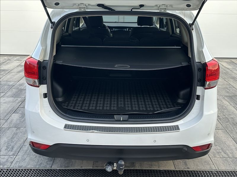 Kia Carens 1,6 GDI 135PS  Comfort Plus - fotka 37 z 50