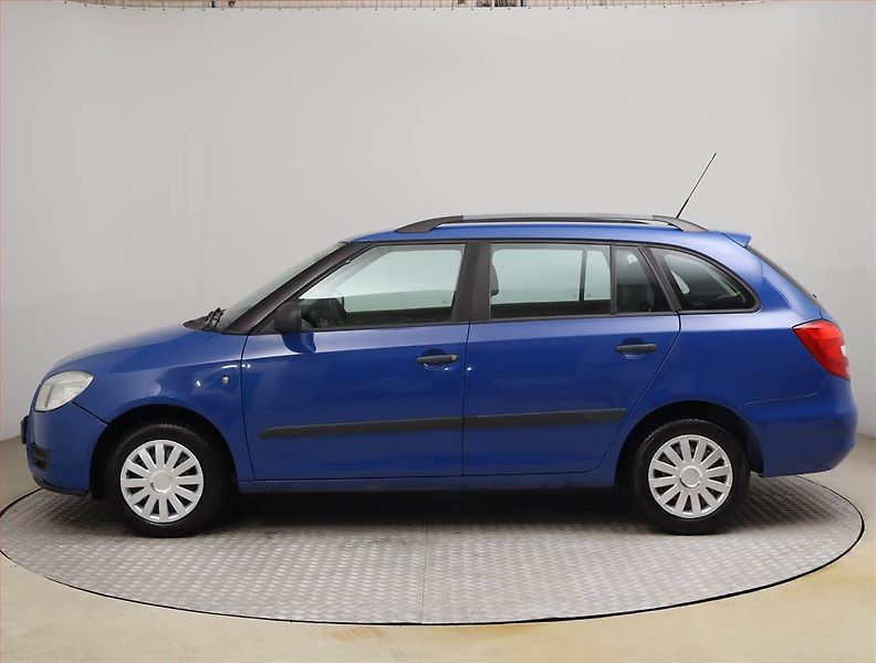 Škoda Fabia (2008) 1.4 16V, dobrý stav - fotka 3 z 13