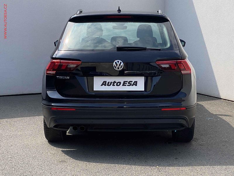 Volkswagen Tiguan (2018) 1.4 TSi, Trendline, LED, navi - fotka 5 z 17