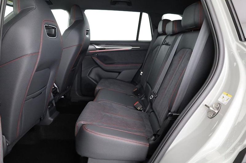 Škoda Kodiaq (2026) RS 2.0 TSI 195 kW Tažné 7míst - fotka 13 z 19